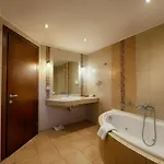 Nostos 3*