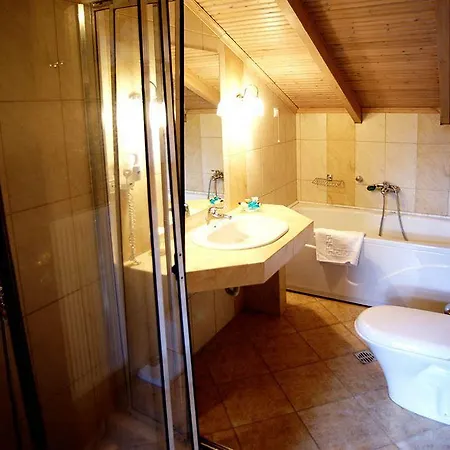 Nostos 3* Kastoria