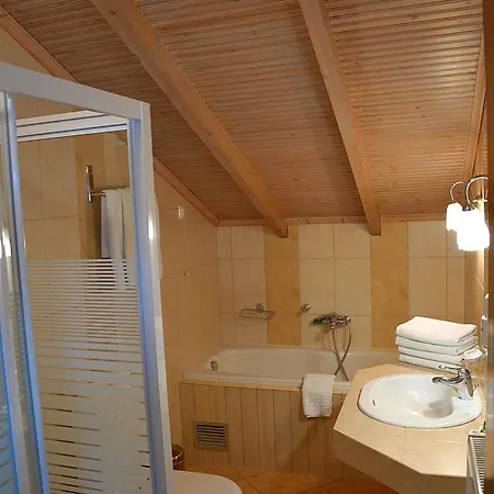 Nostos 3*