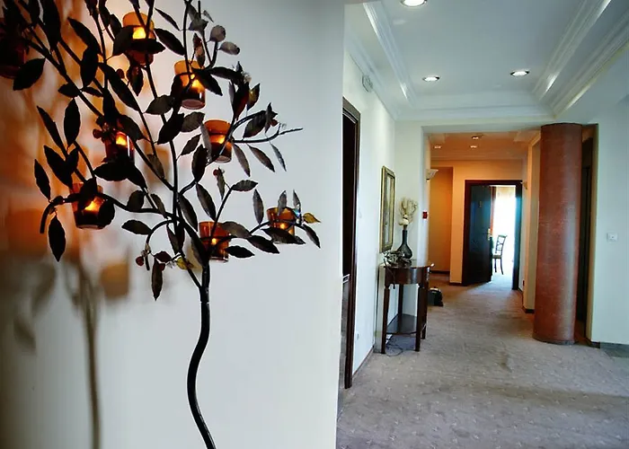 Nostos Hotel 3*