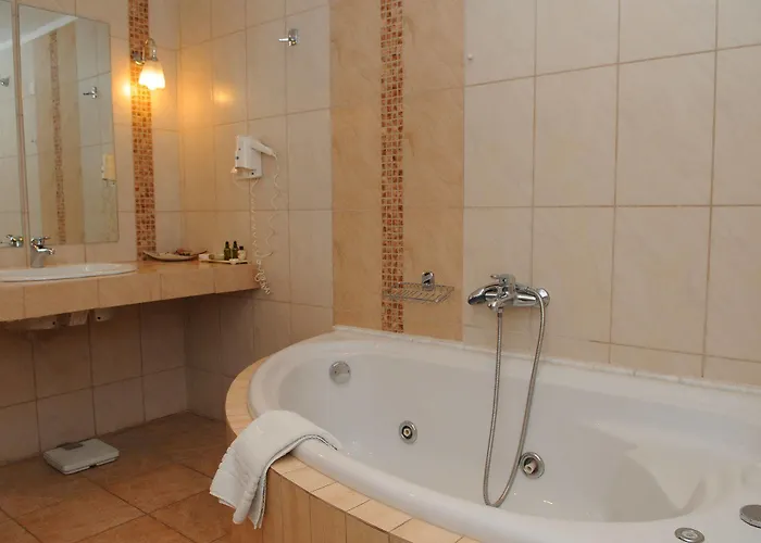 Nostos 酒店 卡斯托里亚