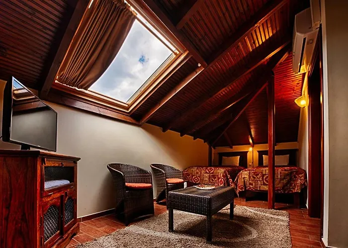 酒店 Nostos 卡斯托里亚