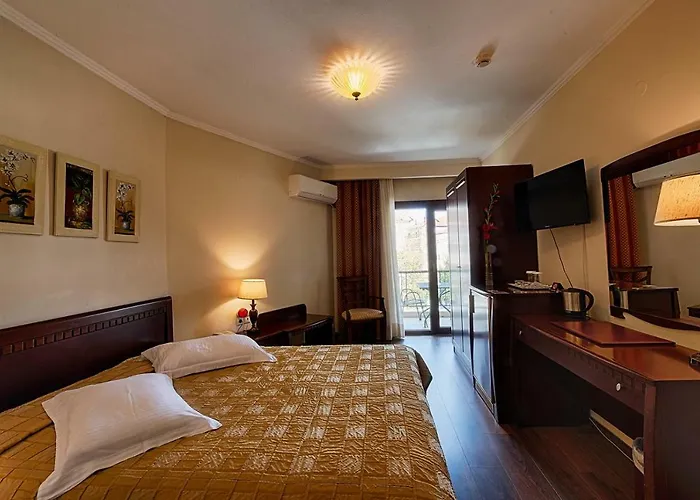 Nostos 酒店 卡斯托里亚